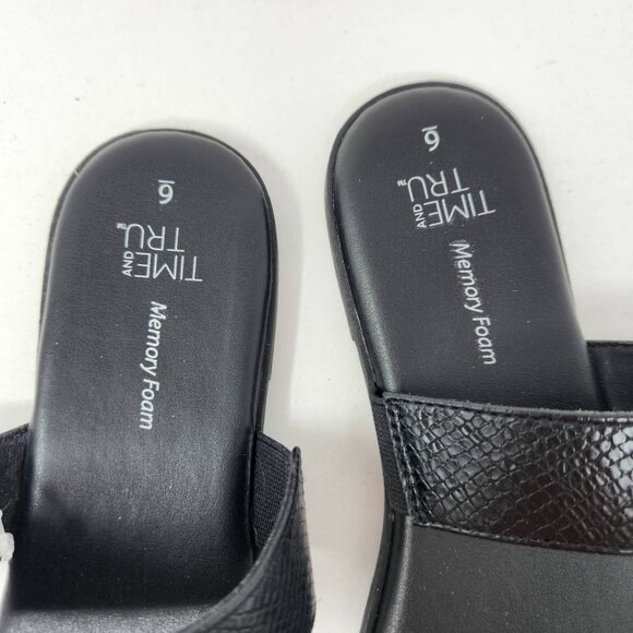 Time And Tru Women's Black Jeweled 2 Band Sandals Size 6 Memory Foam Black - Picture 3 of 10